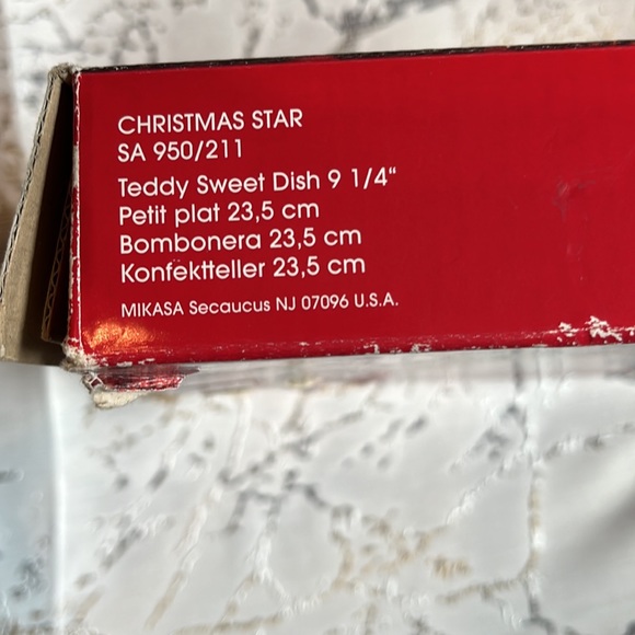 Mikasa Christmas Star Plate Teddy Sweet 9 1/4 with box - Picture 4 of 4